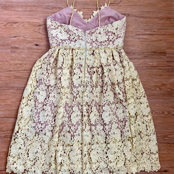 Slate and Willow yellow midi spaghetti strap dress - Picture 3 of 6